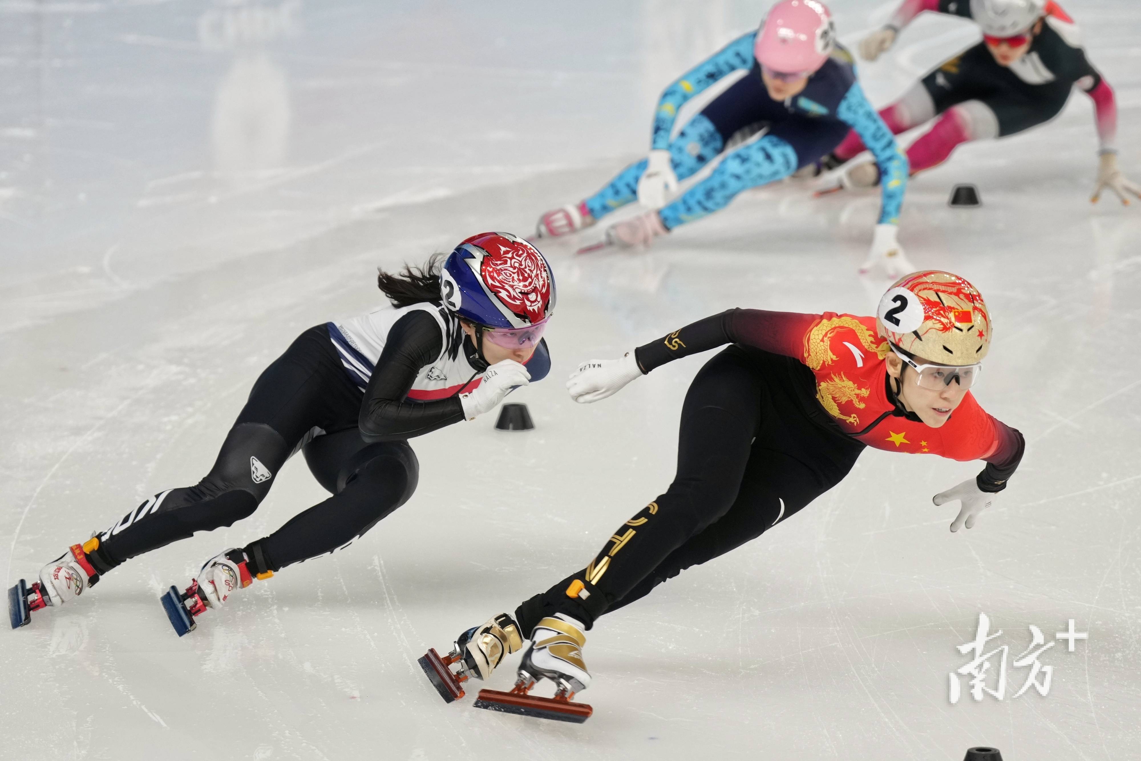 开云体育在线-短道速滑比赛中韩国选手表现强势
