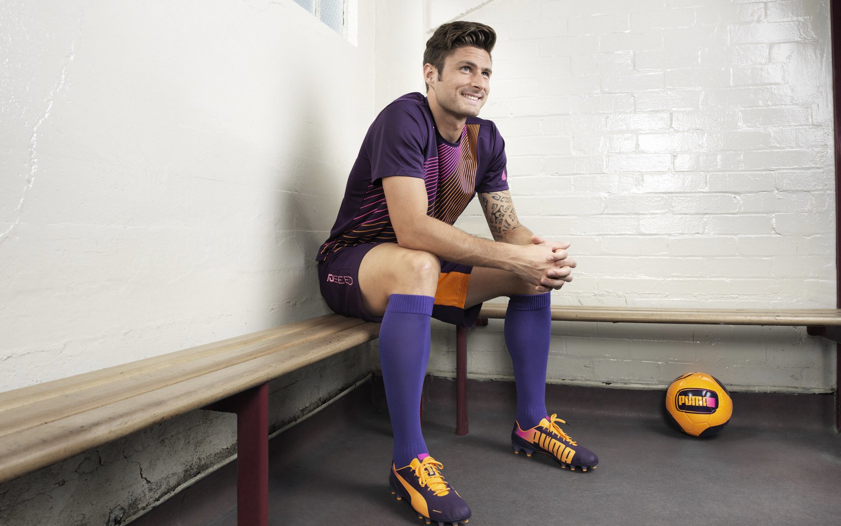 开云体育-当拉亚的火焰遇上巴伐利亚的冰霜，拜仁强行终结佛罗伦萨的文艺复兴